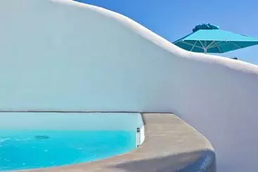 Hotel Adore Santorini
