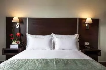 Hotel Sky Casa Airport