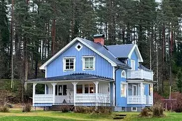 Gård Mörbacka Bed & Breakfast