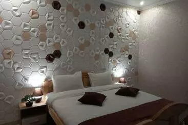 Hotel готель River House