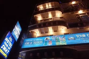 هتل Tour De Swat