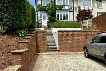 ベッドアンドブレックファースト Florence House