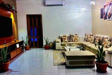 פנסיון Muladdu Inn