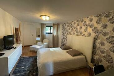 مبيت وإفطار Ty Logis