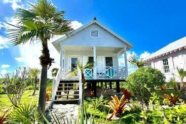 Pensjonat Eleuthera Retreat   Villa & Cottages On Pink Sand Beachfront