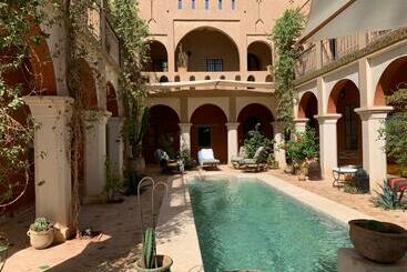 Pensió Riad Chant D Etoiles Tadighoust