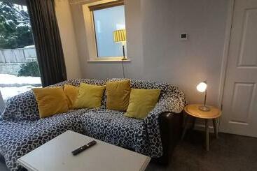 ペンション Spacious 2 Bedrooms, Free Parking, Free Wifi   Serene Homes Sheffield