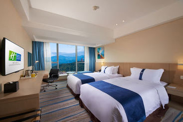 בית מלון כפרי Holiday Inn Express Dujiangyan Downtown