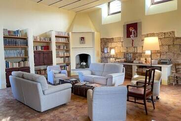 Hotel Lama Di Luna Biomasseria