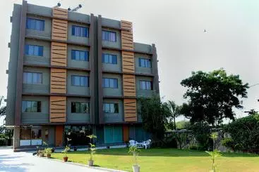 Hotel Oyo Rooms Udaipur Airport