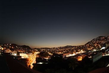 هتل Zihua Express