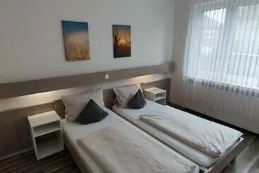 Hotelli Gästehaus Am Bahnhof, Self Check In