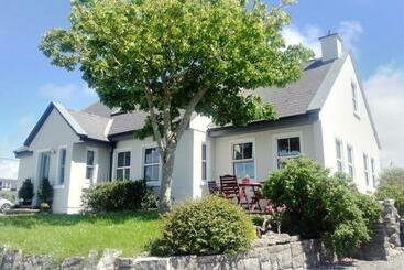 Pensão Fairwinds Guest Accommodation