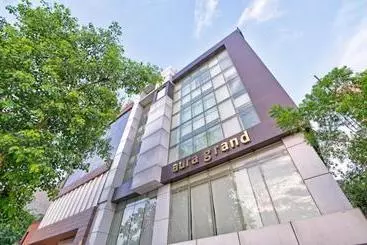 Hotel Aura Grand Residency