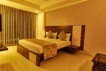 Hotell Gsquare Shirdi