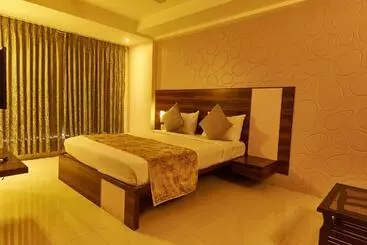Hotel Gsquare Shirdi