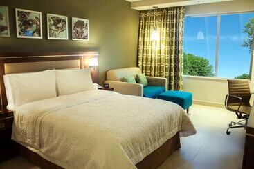 Hotel Hampton Inn By Hilton Merida