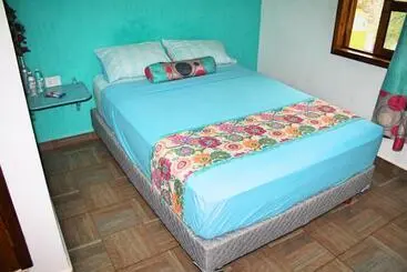 هاستل Yaxche Centro Hostal Y Camping
