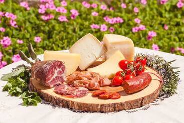 هتل B&b Trullo Casa Rosa