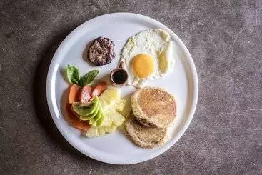 Hotel Present Moment Retreat