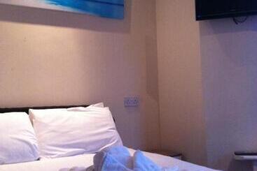 酒店 The Royal Windsor