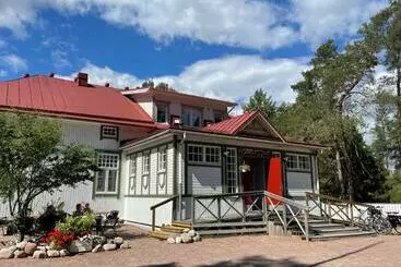 Retkeilymaja Waudevilla