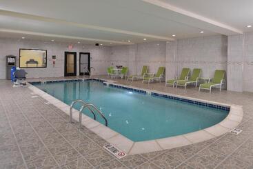 فندق Holiday Inn Express & Suites Dearborn Sw Detroit Area, An Ihg
