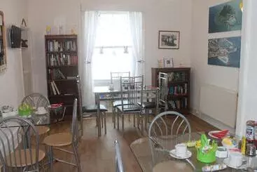 Pensão Carnson House