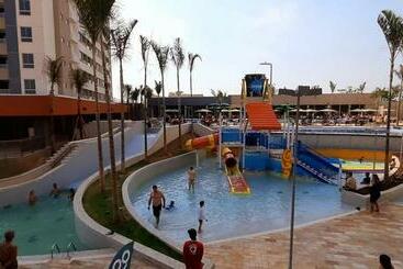 Solar Das águas Resort