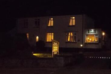 Bed and Breakfast Penarth Guest House