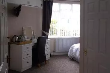 Bed and Breakfast Penarth Guest House