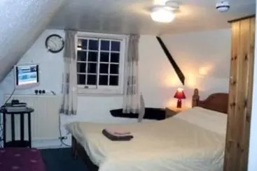 Hotel Three Horseshoes Inn