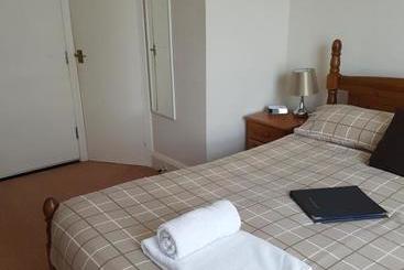 بنسيون Burnside Guest House