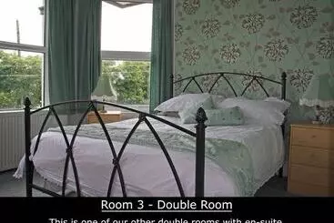 Drakewalls Bed And Breakfast