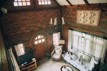 בית מלון כפרי The Heritage House & Garden