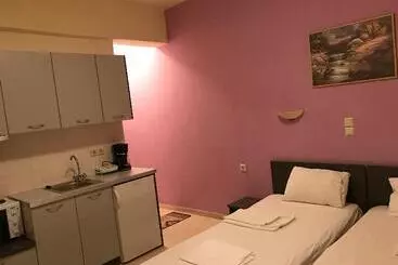 Nikas Rooms & Apartments