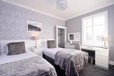 Pensió Alpha Guest House