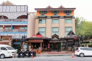 Отель Sira Boutique