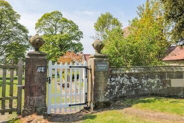 茅舍 Fenwick Retreat At Fenwick Lodge