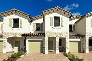 Pensjonat Glamorous 4br New & Modern Near Fl Keys