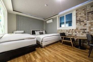 Мотель Daegu Gyeongbuk University Sweet