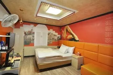 Motel Gwangju Sinandong Adria