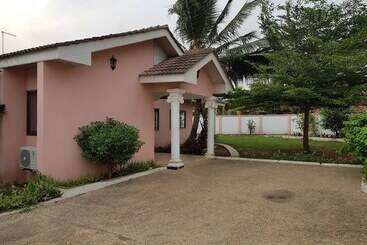 Pension Jbk Hostels Adjirinaganor