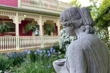 Chambers Guest House B&b