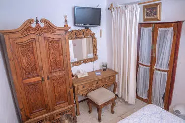 Отель Eden De Los Angeles