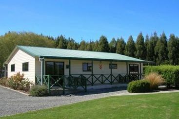 Hotel Fiordland Great Views Holiday Park