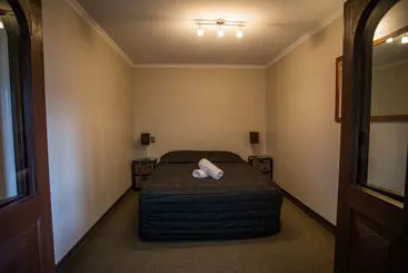 Отель Fiordland Great Views Holiday Park