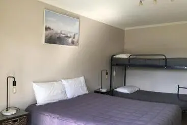 Hotel Fiordland Great Views Holiday Park