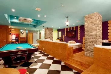 Motel Sinchon Yaja