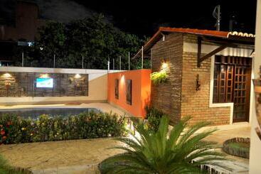 هتل آپارتمان Oxente Travel Apart